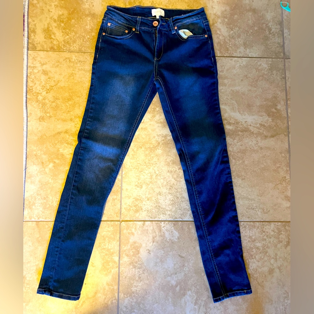 BCBGirls Size 12 Blue Denim Jeans Skinny Leggings Excellent Shape barely worn